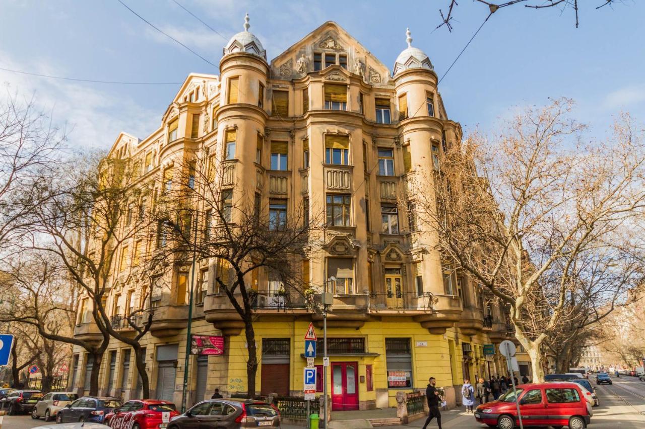 M13 Rustic Stylish With King Bed & Friendly Host Apartment Budapest