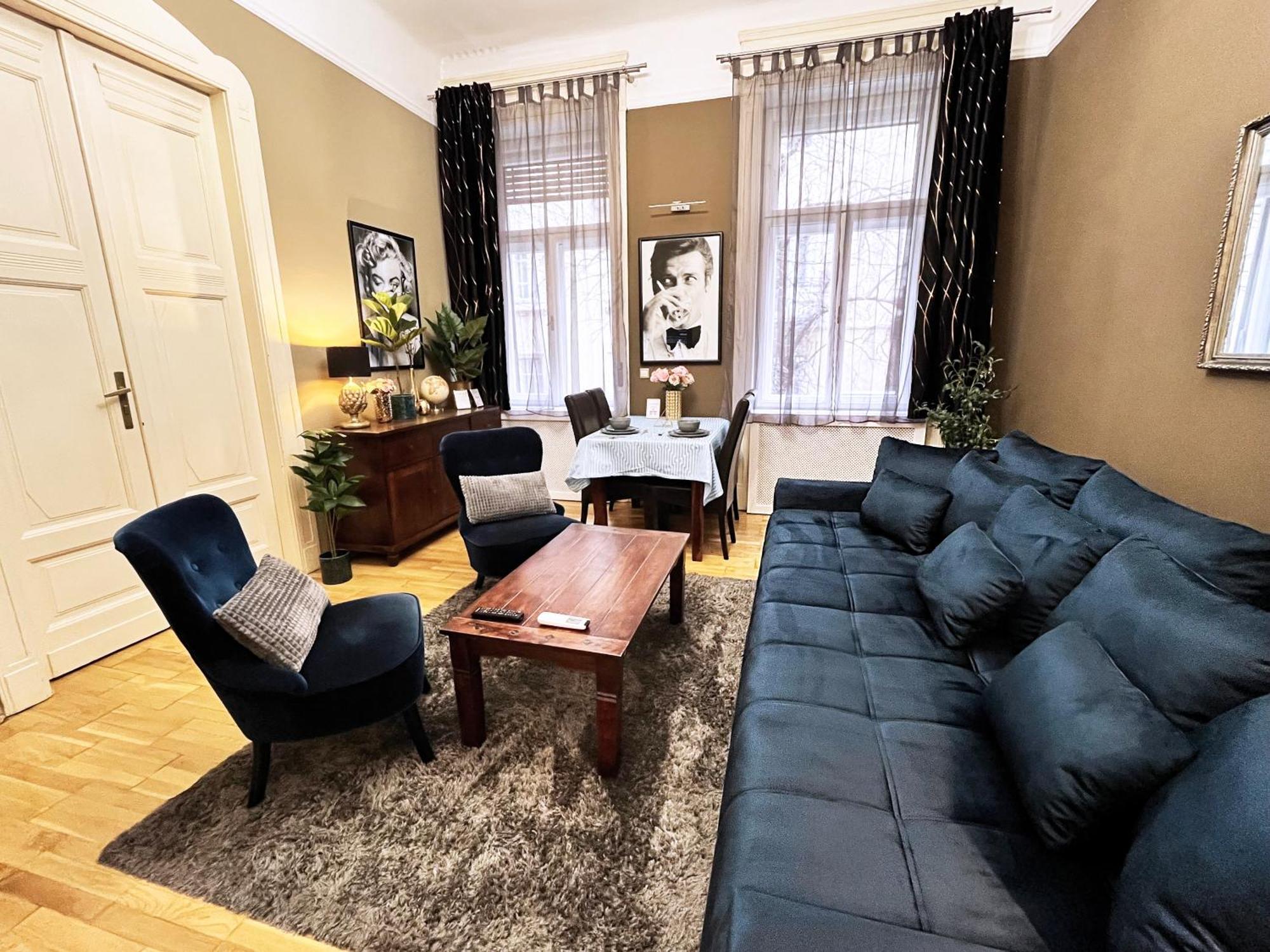 M13 Rustic Stylish With King Bed & Friendly Host Apartment Budapest