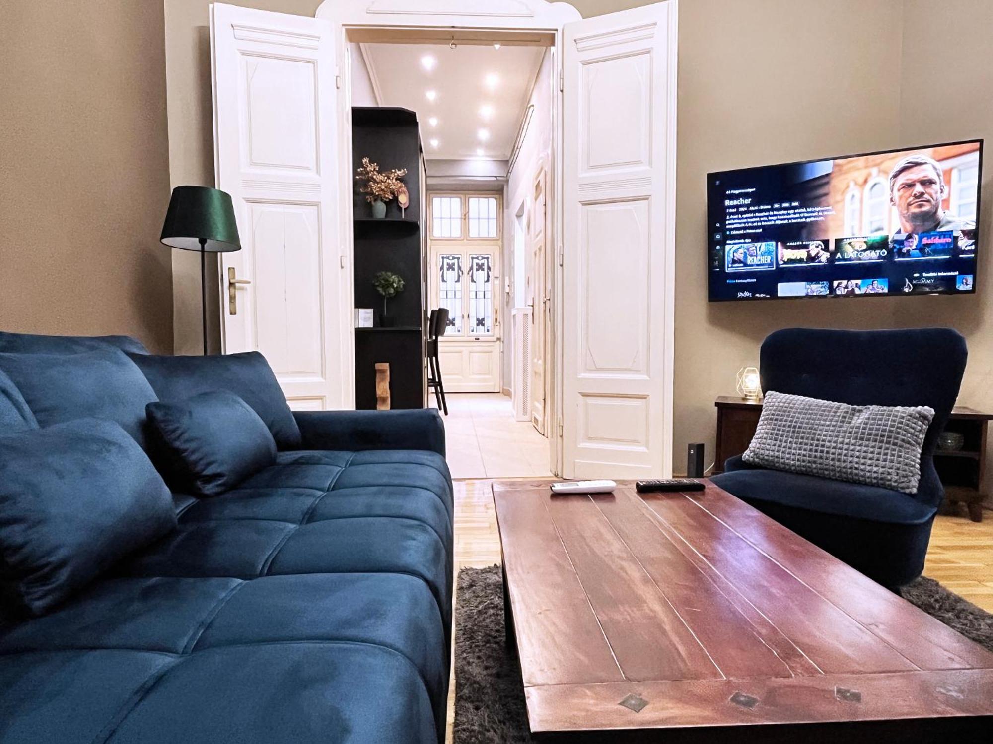 M13 Rustic Stylish With King Bed & Friendly Host *